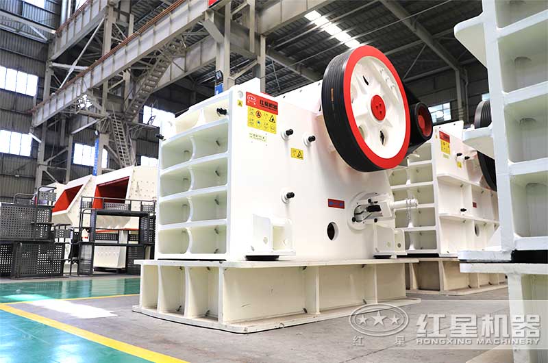 大型鐵礦石破碎機(jī)多少錢(qián)一臺(tái)？